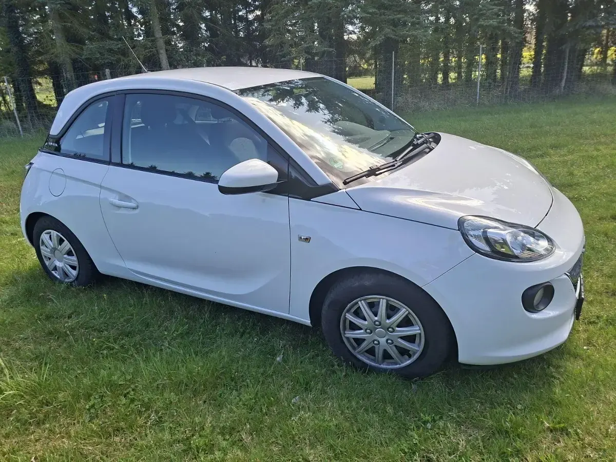 Gebraucht Opel Adam 69 PS (50 kW) 2015 Weiß Kleinwagen