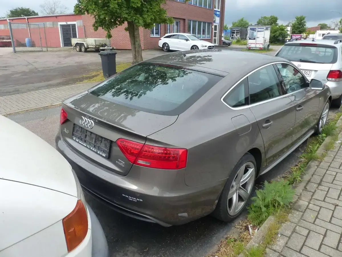 Gebraucht Audi A5 Sportback S-Line 190 PS (139 kW) 2016 Grau Kleinwagen