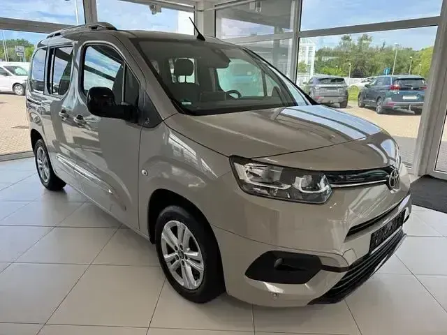 Gebraucht Toyota Proace Verso City 131 PS (96 kW) 2022 Andere Kombi