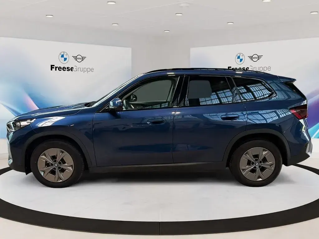 Gebraucht BMW iX1 Performance 150 kW (204 PS) 2024 Blau SUV