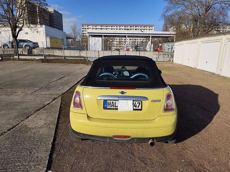 Gebraucht Mini Cooper Cabriolet 122 PS (89 kW) 2010 Gelb Cabrio