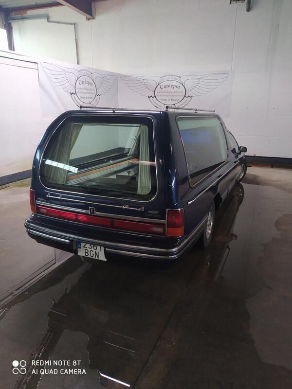 Blau Gebraucht 1992 Lincoln Town Car Kombi | 7.500 € - Bild 1/4