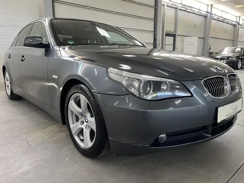 Second-hand BMW 523 177 CP (130 kW) 2006 Gri Berlinǎ