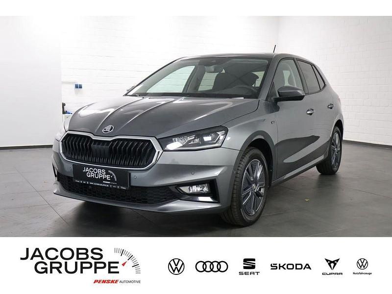 Grau Gebraucht 2024 Skoda Fabia Drive Kleinwagen | 20.480 € (Fairer Preis) - Bild 1/4