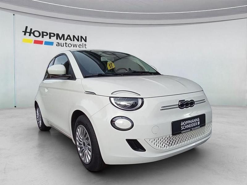 Gebraucht Fiat 500e 86 kW (118 PS) 2023 Arktis weiß Limousine