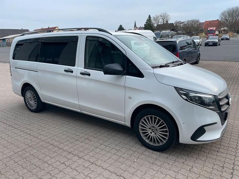 Gebraucht Mercedes Vito 190 PS (139 kW) 2024 Weiß Van