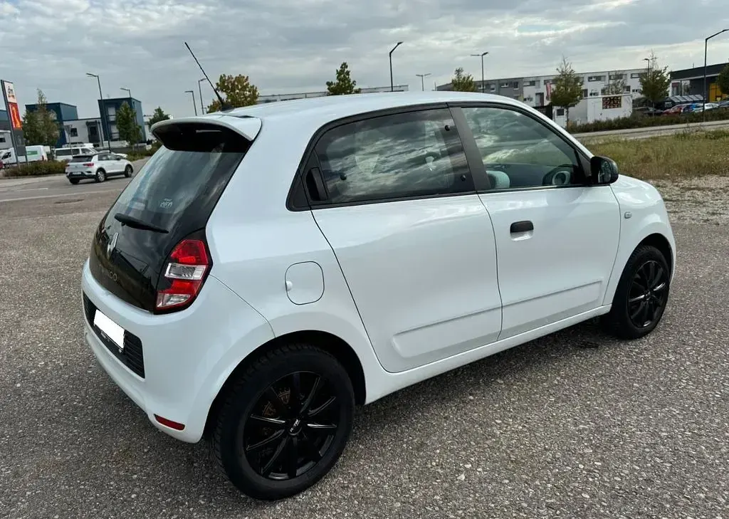 Gebraucht Renault Twingo Life 69 PS (50 kW) 2017 Weiß Kleinwagen