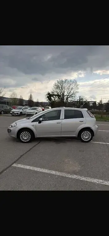 Usata Fiat Punto Active 78 CV (57 kW) 2010 Grigio Utilitaria
