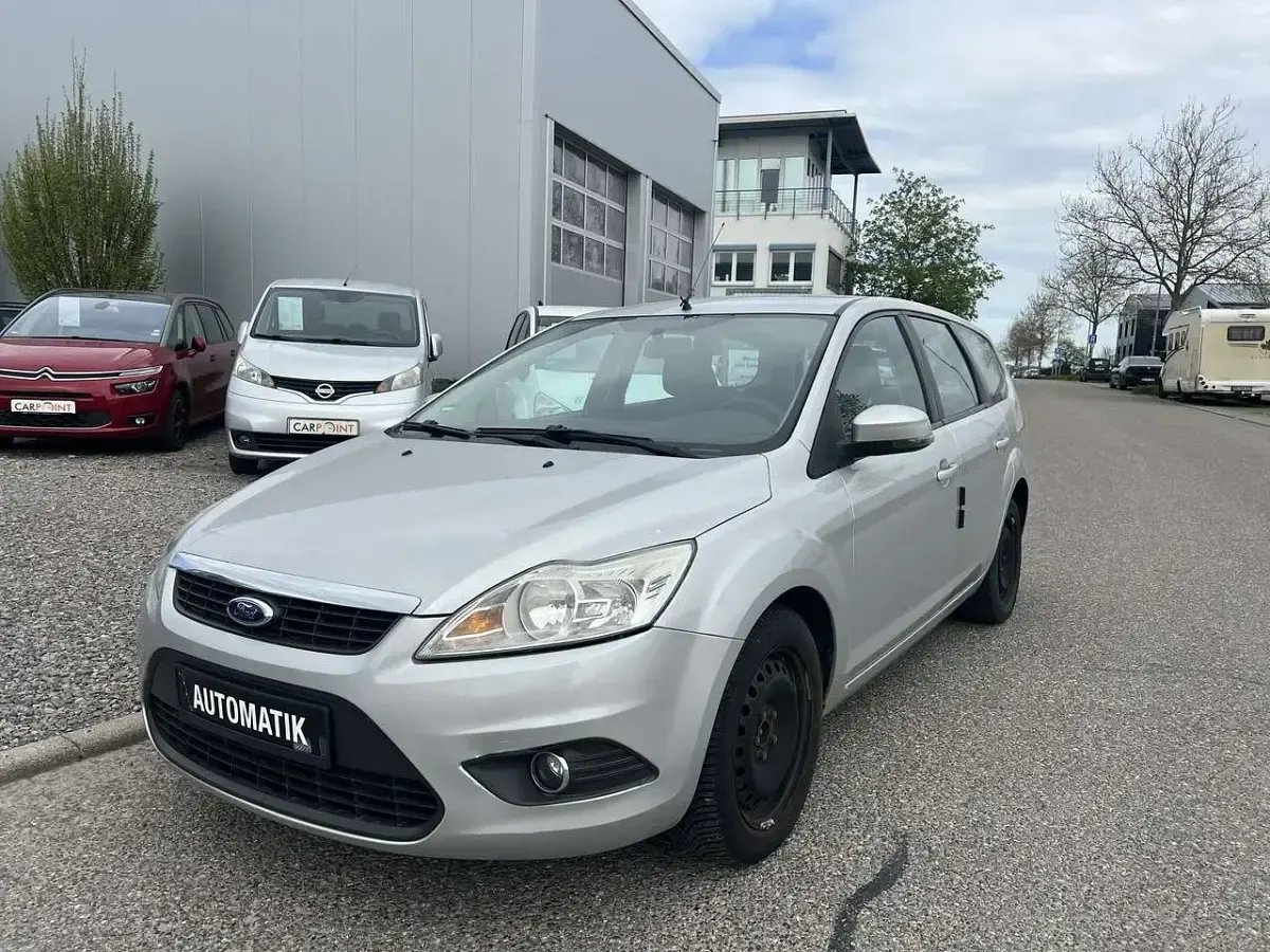 Begagnad Ford Focus 110 HK (80 kW) 2008 Silver Kombi