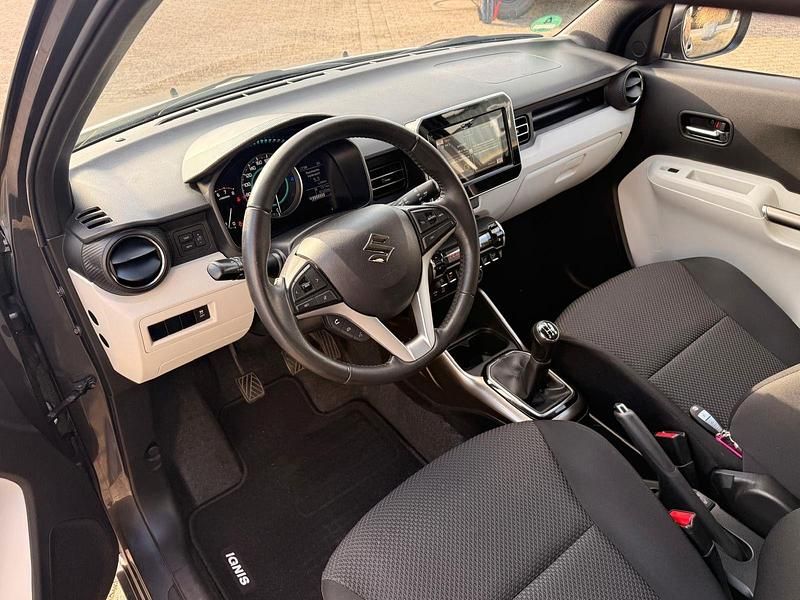 Gebraucht Suzuki Ignis Comfort+ 90 PS (66 kW) 2019 Grau Kleinwagen