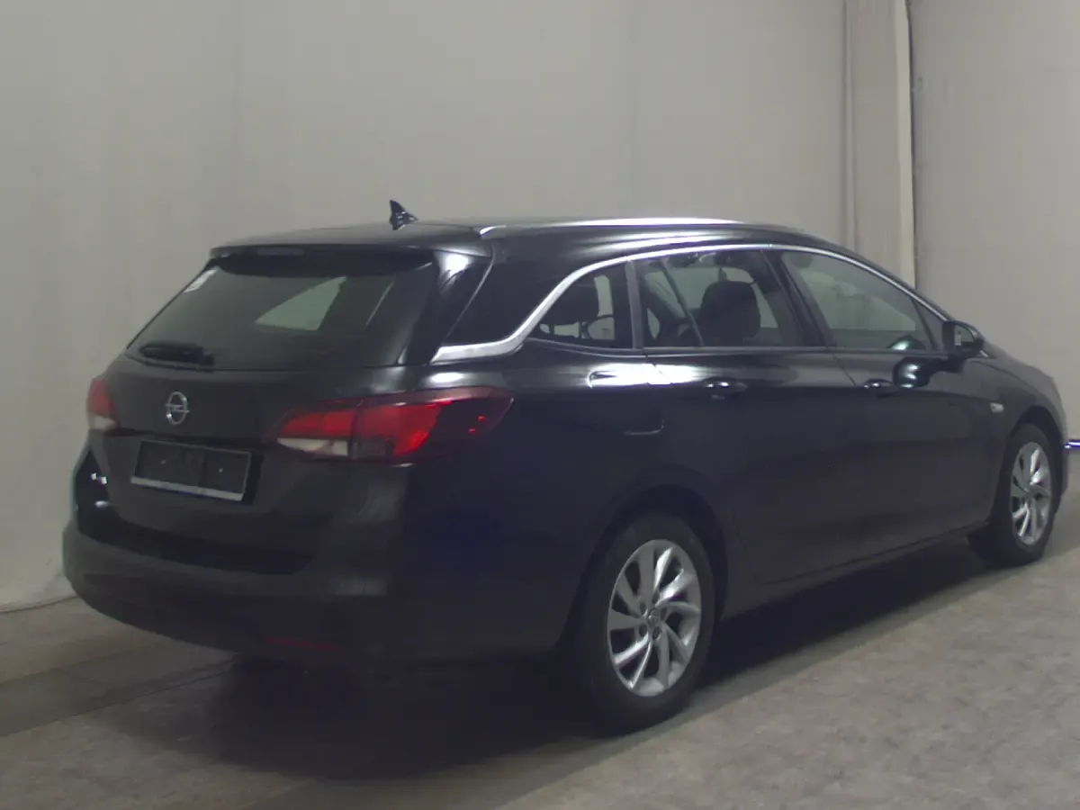 Gebraucht Opel Astra Elegance 110 PS (80 kW) 2021 Black meet kettle metallic Kombi