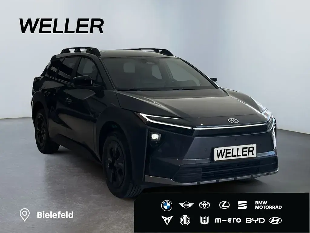 Neu Toyota bZ4X 164 kW (224 PS) 2026 Grau SUV