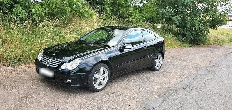 Gebraucht Mercedes C320 218 PS (160 kW) 2004 Schwarz Coupé