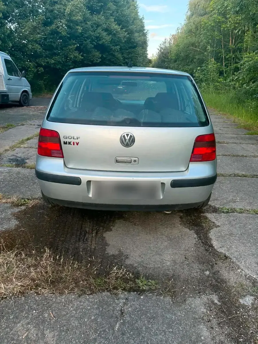 Gebraucht VW Golf IV 75 PS (55 kW) 2001 Silber Kleinwagen