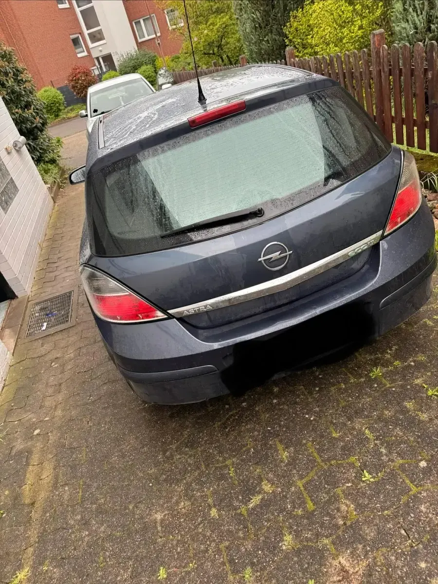 Gebraucht Opel Astra 89 PS (65 kW) 2008 Blau Limousine