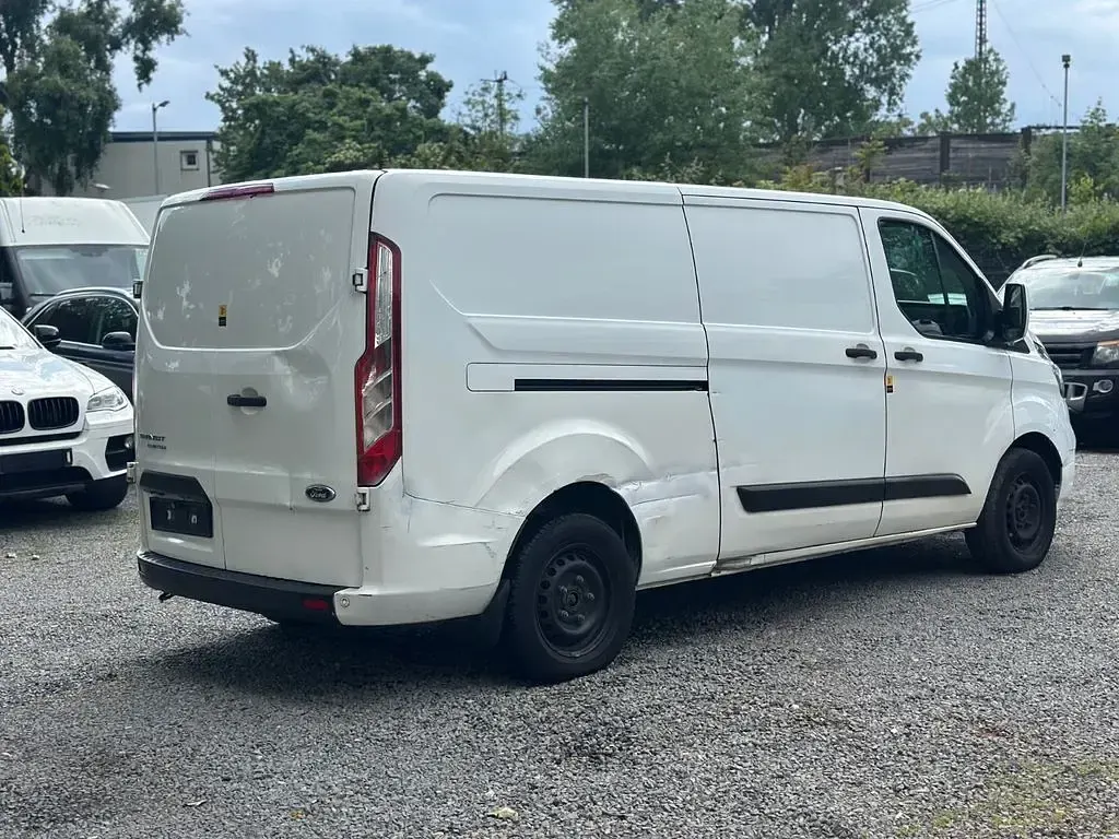 Używany Ford Transit Custom Trend 131 KM (96 kW) 2020 Biały Minivan