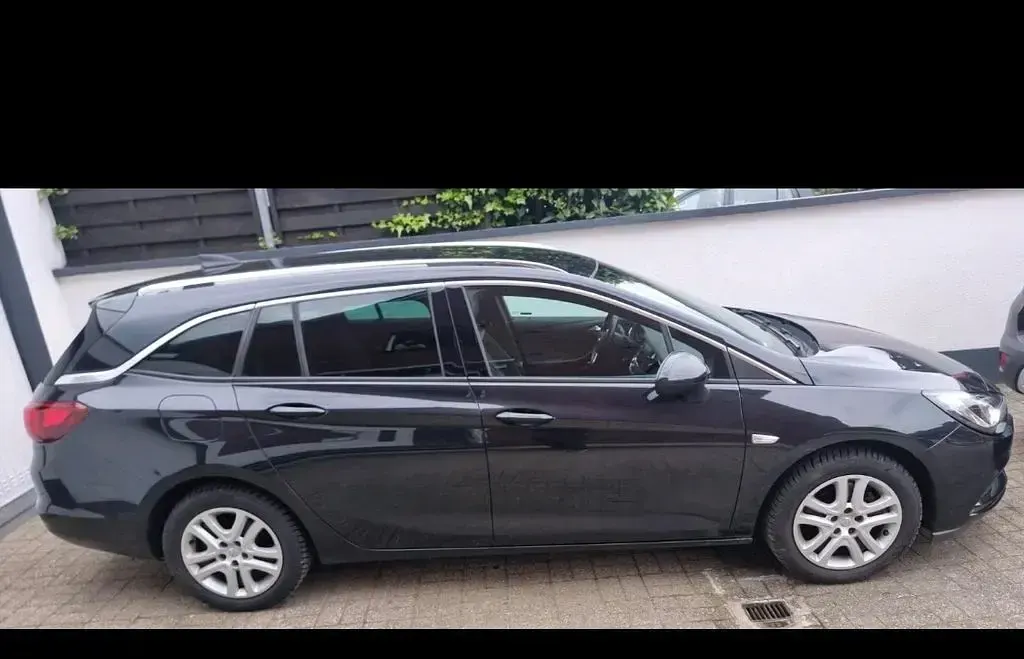 Gebraucht Opel Astra Edition 150 PS (110 kW) 2016 Schwarz Kombi