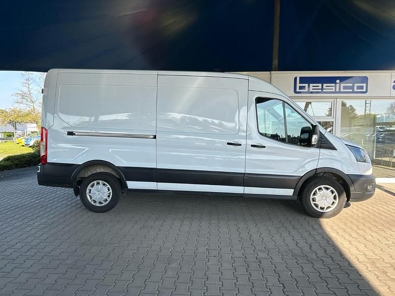 Gebraucht Ford Transit Trend 170 PS (125 kW) 2022 Frostweiß (weiss) Van / Kleinbus