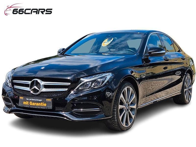 Schwarz Gebraucht 2015 Mercedes C400 Edition 1 Limousine | 25.480 € (Fairer Preis) - Bild 1/4