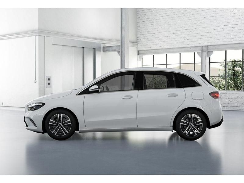Gebraucht Mercedes B200 Advanced Plus 164 PS (120 kW) 2025 Unilack polarweiß Van / Kleinbus