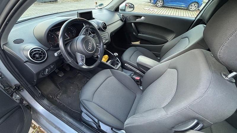 Gebraucht Audi A1 Ambition 86 PS (63 kW) 2014 Silber Kleinwagen
