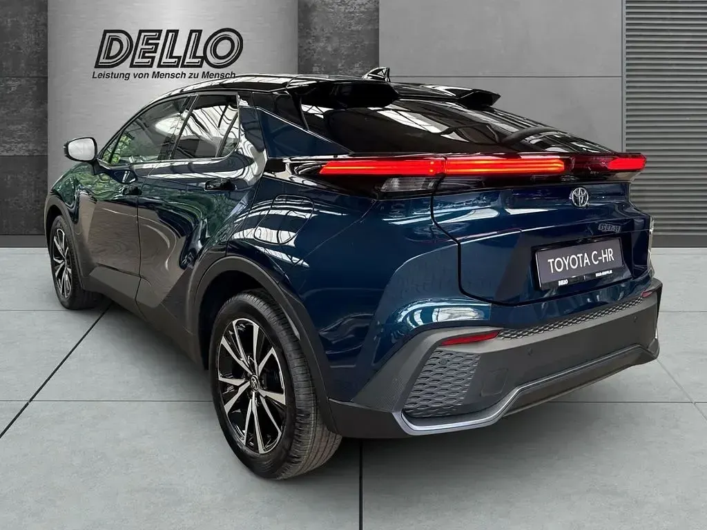 Neu Toyota C-HR 223 PS (164 kW) 2025 Blau SUV