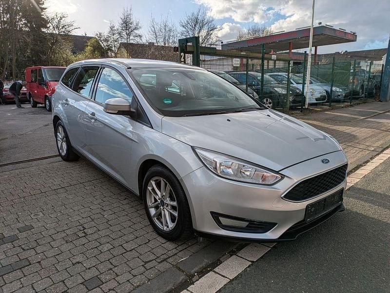 Gebraucht Ford Focus Business Edition 125 PS (91 kW) 2017 Silber Limousine