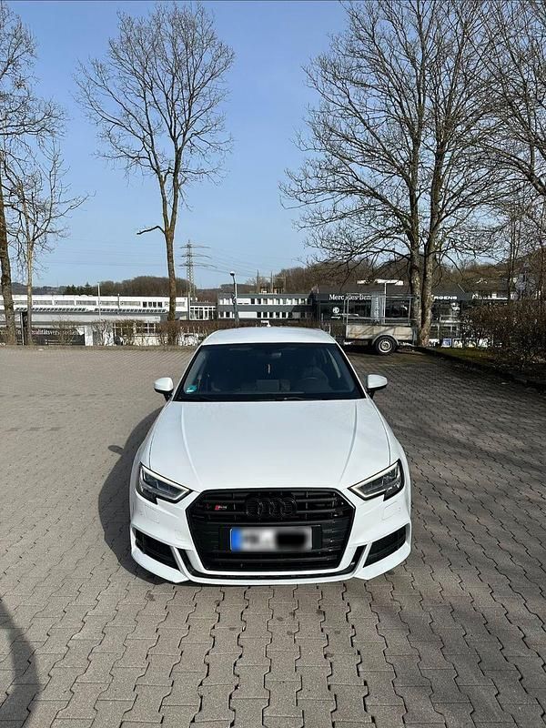 Gebraucht Audi A3 Sport 150 PS (110 kW) 2016 Weiß Limousine