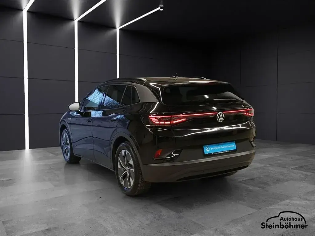 Begagnad VW ID.4 Pro Performance 150 kW (204 HK) 2023 Svart SUV