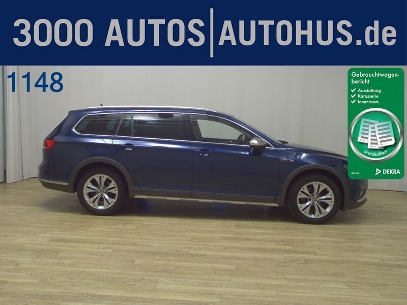 Aquamarinblau metallic Gebraucht 2021 VW Passat Alltrack Kombi | 17.480 € (Superpreis) - Bild 1/4