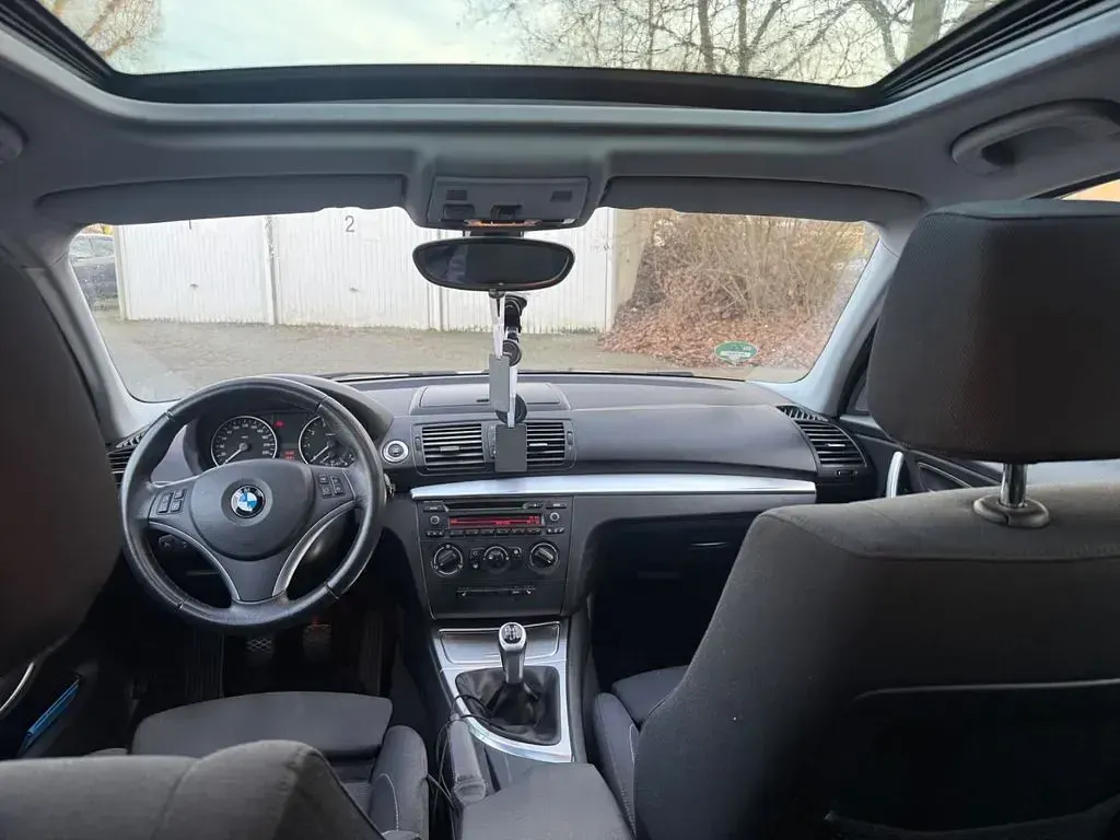 Gebraucht BMW 116 Sport Line 122 PS (89 kW) 2011 Schwarz Kleinwagen