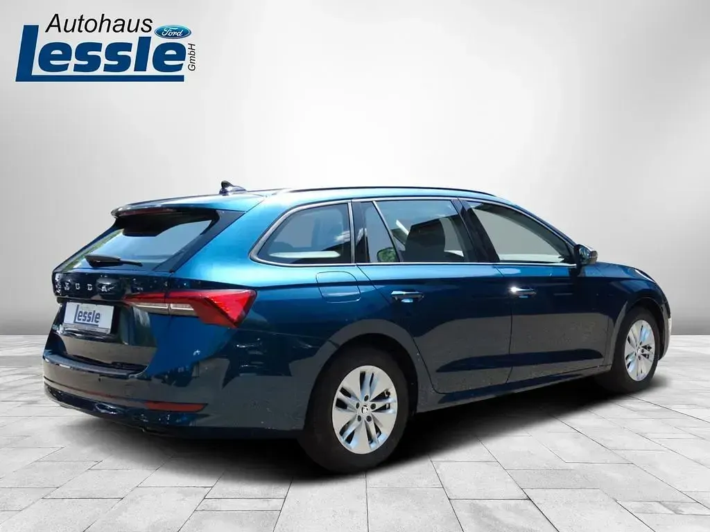 Gebraucht Skoda Octavia Ambition 110 PS (80 kW) 2023 Blau Limousine