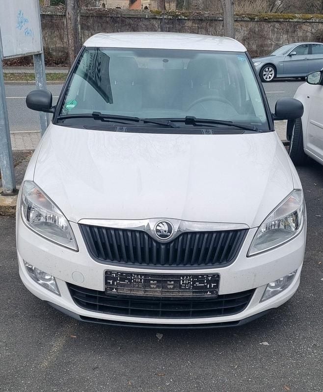 Gebraucht Skoda Fabia Active 75 PS (55 kW) 2014 Weiß Kombi