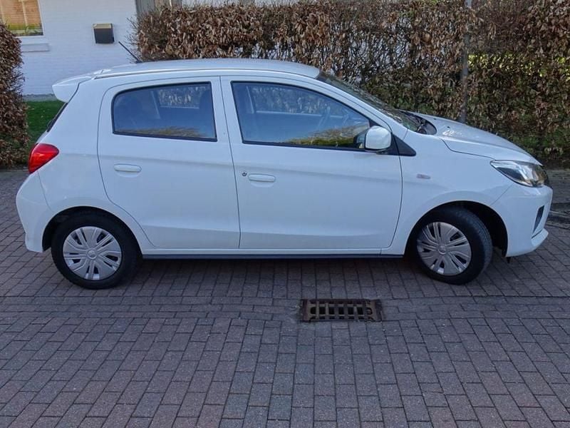 Second-hand Mitsubishi Space Star 71 CP (52 kW) 2020 Alb Hatchback