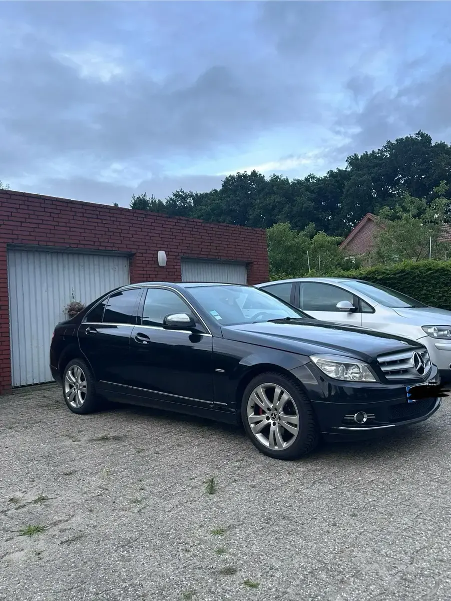 Gebraucht Mercedes C220 170 PS (125 kW) 2008 Schwarz Limousine