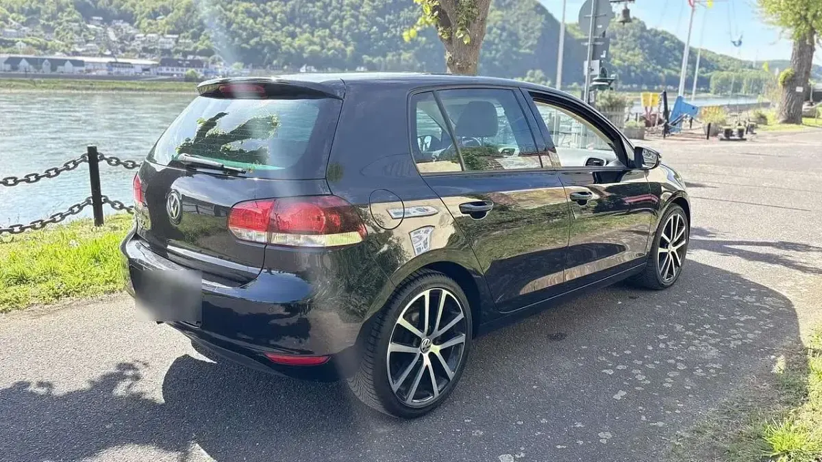 Gebraucht VW Golf VI Match 105 PS (77 kW) 2011 Kleinwagen