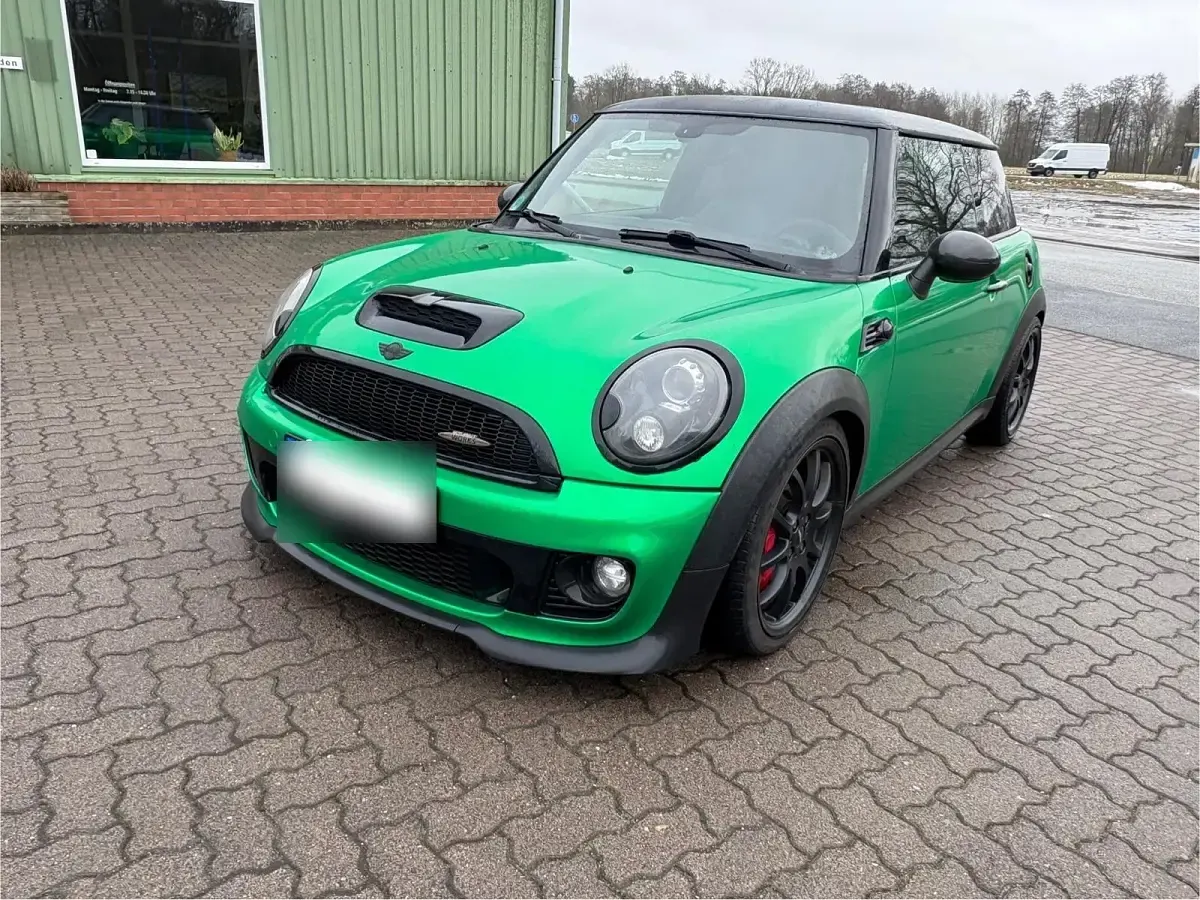Gebraucht Mini John Cooper Works 175 PS (128 kW) 2009 Schwarz Kleinwagen