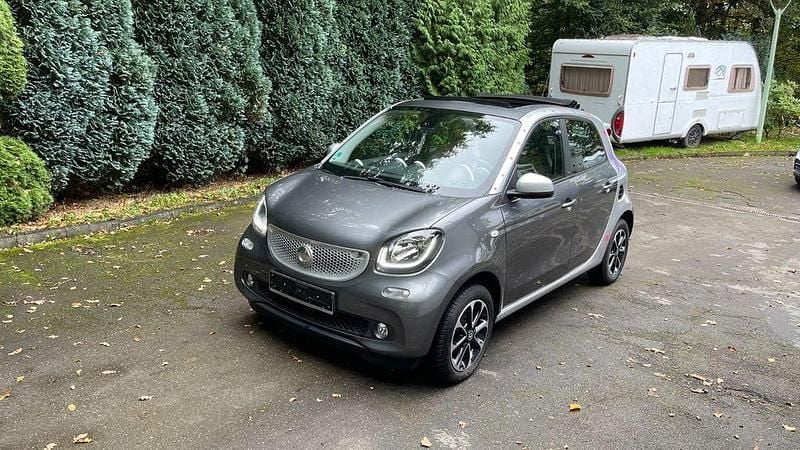 Gebraucht Smart ForFour Prime 71 PS (52 kW) 2014 Grau Kleinwagen