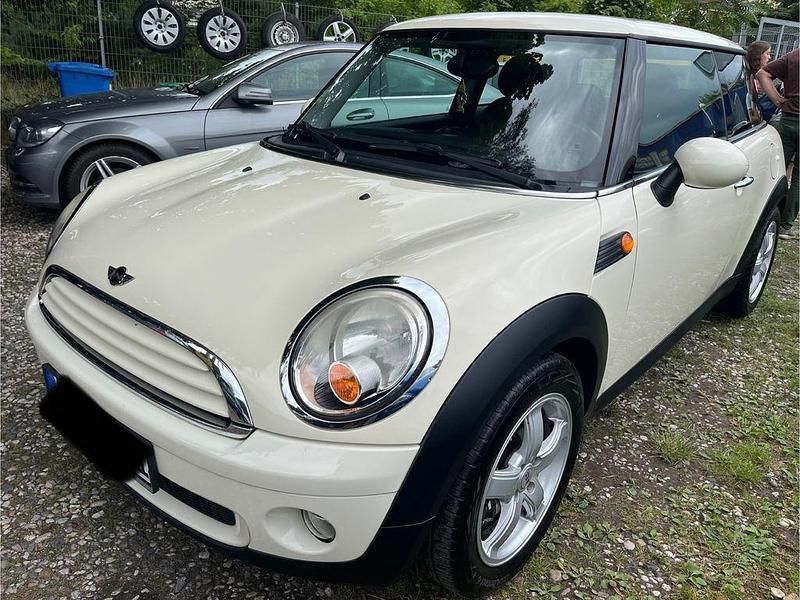 Gebraucht Mini ONE 75 PS (55 kW) 2010 Weiß Kleinwagen