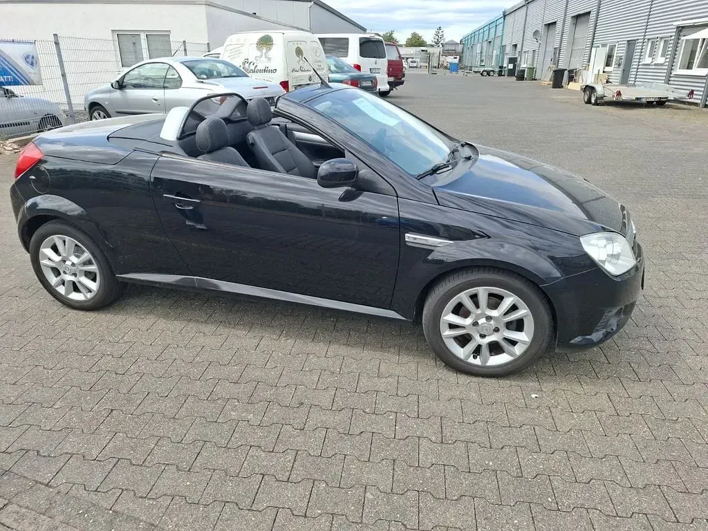 Gebraucht Opel Tigra Design Edition 125 PS (91 kW) 2007 Schwarz Cabrio