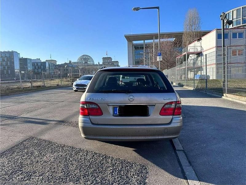 Gebraucht Mercedes E280 Elegance 190 PS (139 kW) 2006 Silber Kombi