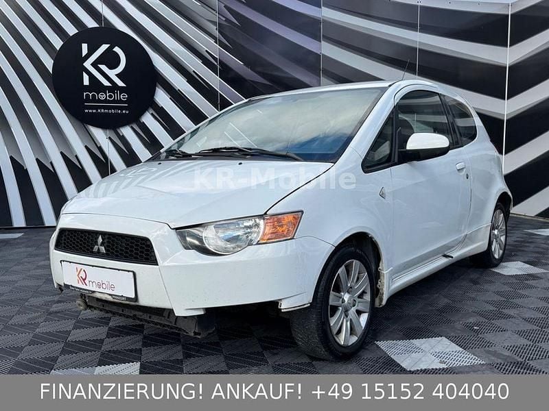 Gebraucht Mitsubishi Colt Inform 75 PS (55 kW) 2012 Weiß Kleinwagen