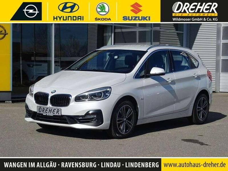 Gebraucht BMW 220 Active Tourer Sport Line 192 PS (141 kW) 2018 Mineralweiss Van / Kleinbus