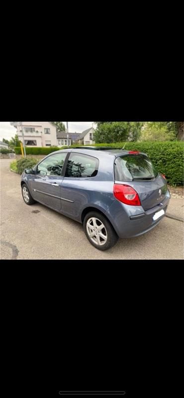 Gebraucht Renault Clio II Dynamique 111 PS (81 kW) 2006 Blau Kleinwagen