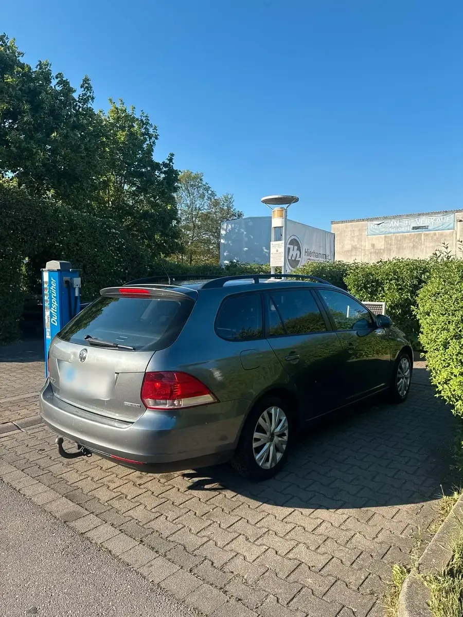 Gebraucht VW Golf VI 105 PS (77 kW) 2008 Grau Kleinwagen