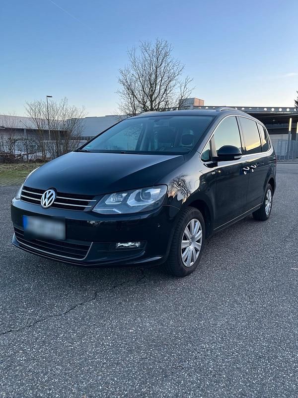 Gebraucht VW Sharan 150 PS (110 kW) 2013 Schwarz Van / Kleinbus