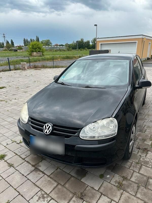 Schwarz Gebraucht 2005 VW Golf V Kleinwagen | 500 € (Superpreis) - Bild 1/4