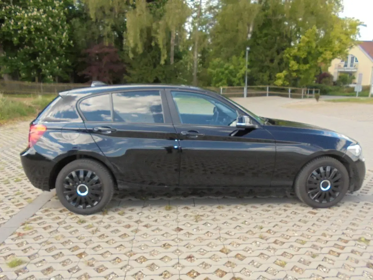 Gebraucht BMW 114 102 PS (75 kW) 2012 Schwarz Kleinwagen