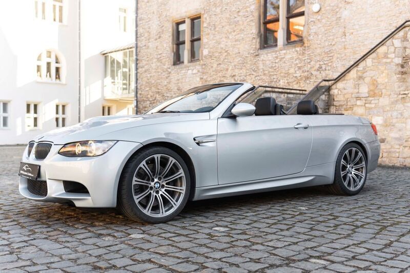 Silber Gebraucht 2010 BMW M3 Cabriolet Performance Cabrio | 32.500 € - Bild 1/4