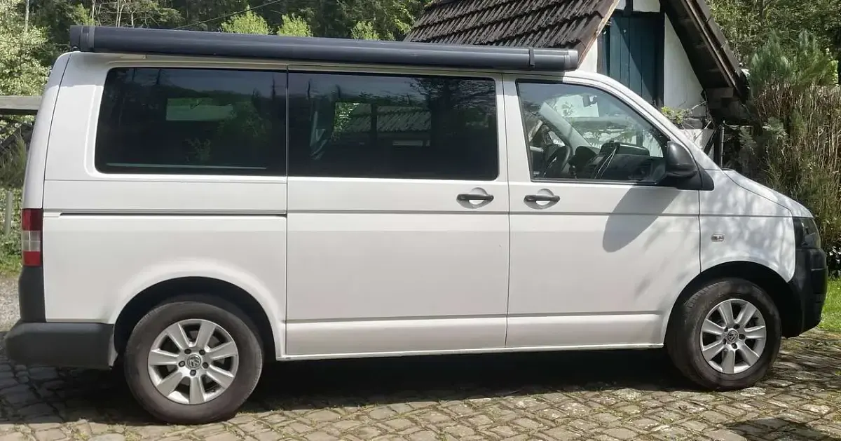Gebraucht VW Multivan 140 PS (102 kW) 2014 Weiß Van / Kleinbus
